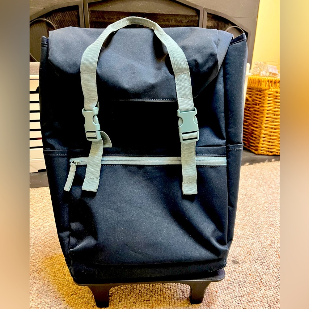 IKEA backpack has wheels